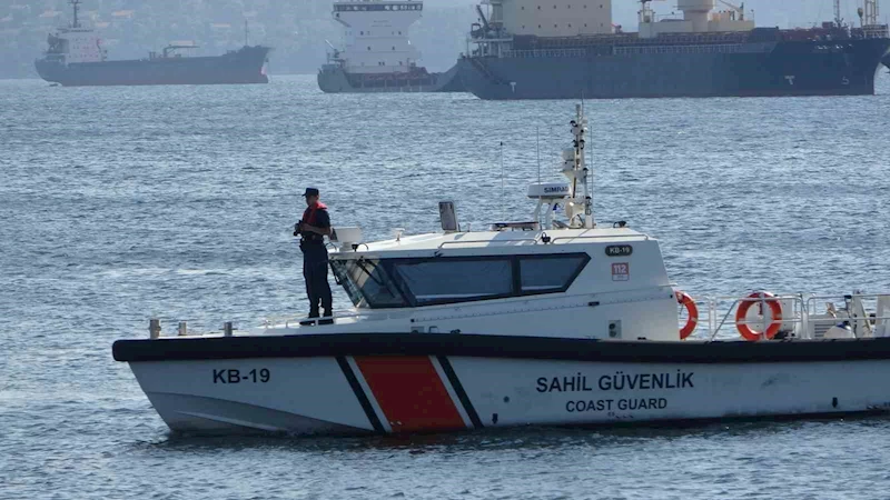 Kartal’da denize giren genç kayboldu: Arama çalışmaları sürüyor
