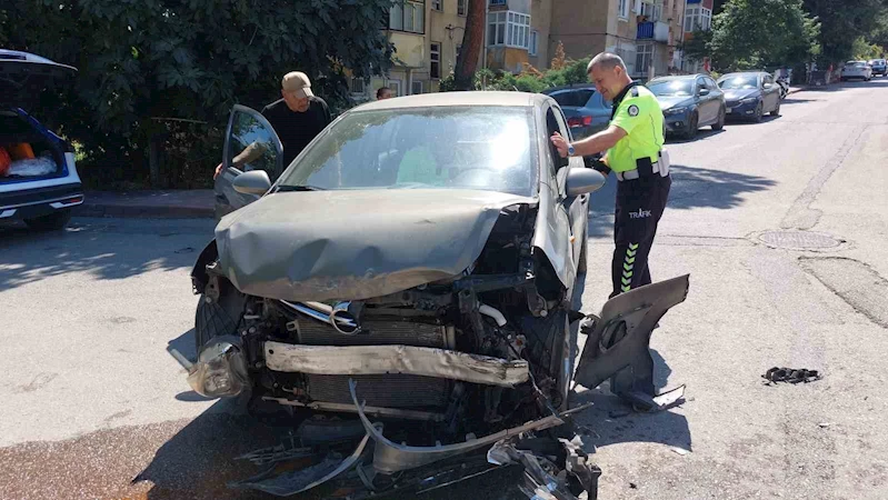 Samsun’da iki otomobil çarpıştı: 1 yaralı
