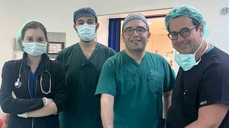 Beş günlük bebek, Selçuk Tıp’ta nefesine kavuştu
