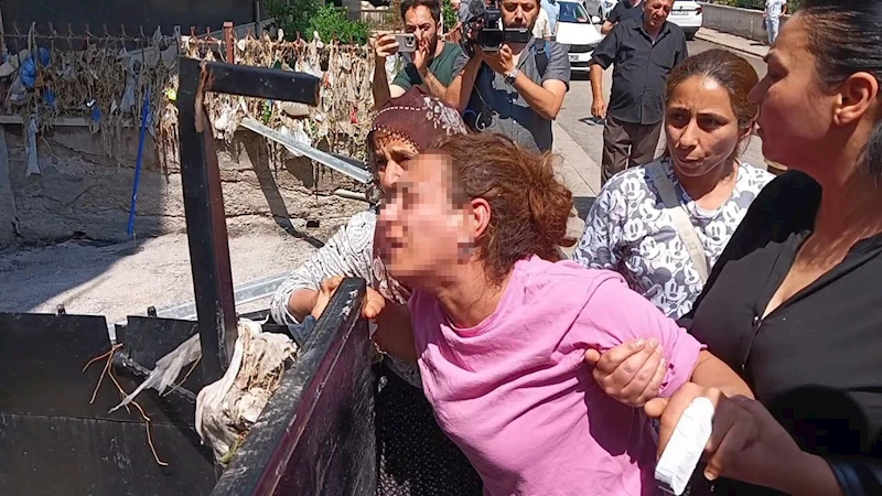 Sel nedeniyle evinde çocuğuyla mahsur kalan kadın sinir krizi geçirdi: 