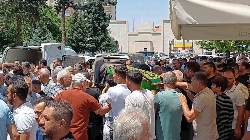Camide öldürülen şahıs toprağa verildi

