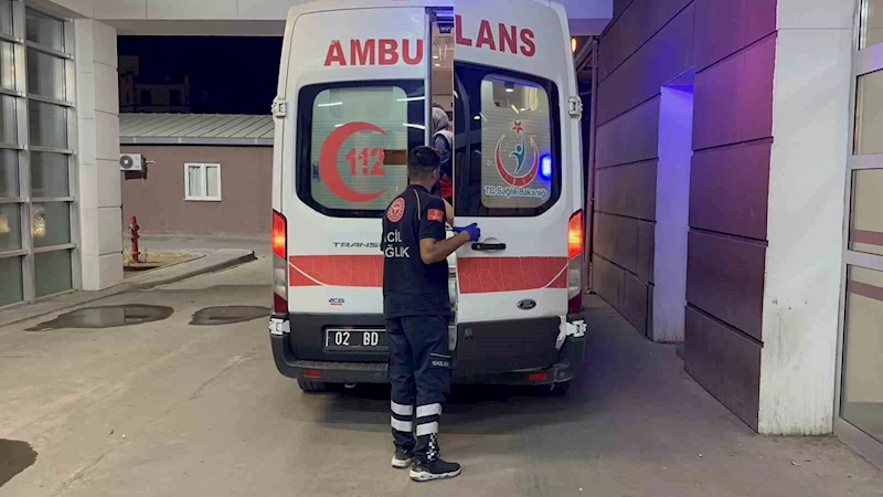 Yüksekten düşen 1 yaşındaki çocuk ağır yaralandı
