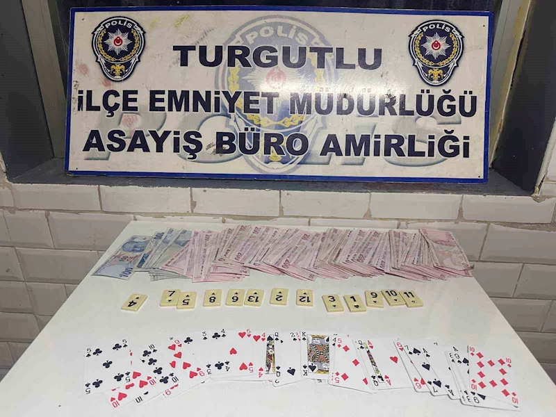 Turgutlu’da kıraathaneye kumar baskını
