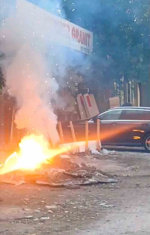 Siverek’te altyapı kazısında elektrik kabloları patladı
