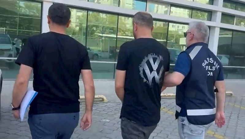 Tıbbi alet atölyesi görünümlü iş yeri kaçak silah atölyesi çıktı
