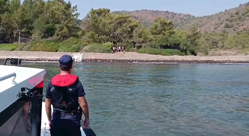 Datça’da karada 6 düzensiz göçmen yakalandı

