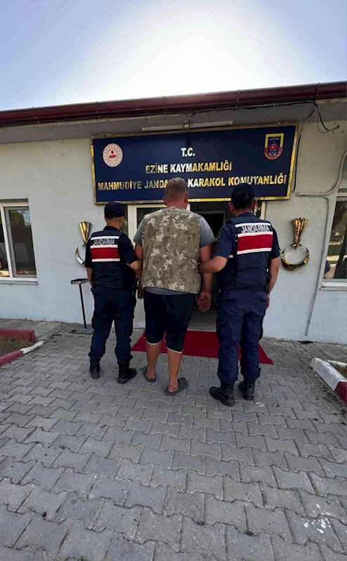 Ezine’de yangına neden olan balya makinesi operatörü hakkında adli işlem başlatıldı
