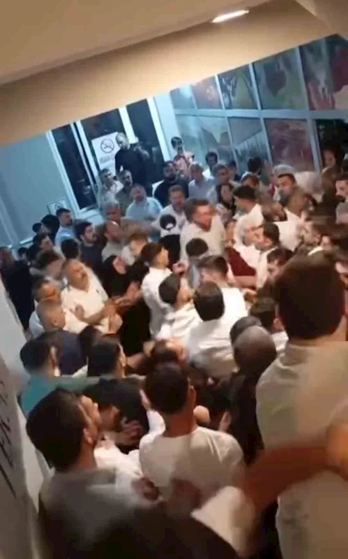 Bursa’da düğün kâbusa döndü, taraflar birbirine girdi
