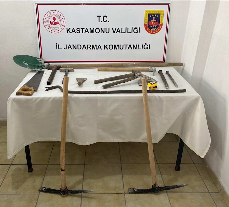 Kastamonu’da define avcılarına suç üstü baskın
