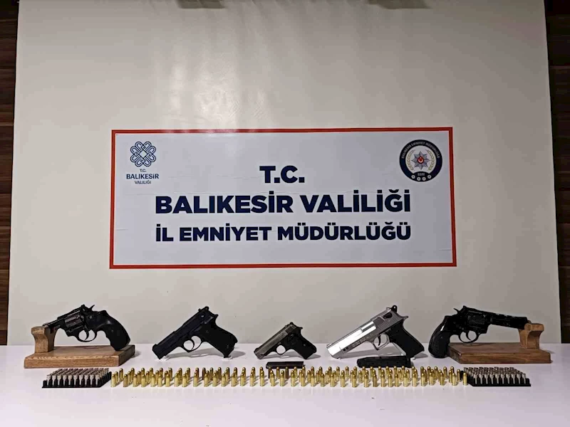 Bandırma’da ruhsatsız silah operasyonu
