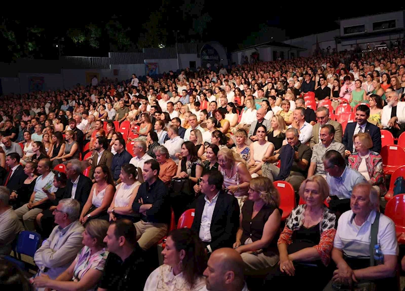63. Uluslararası Bursa Festivali’ne muhteşem açılış
