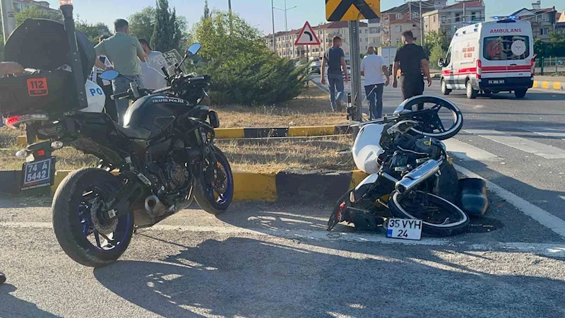 Önce otomobile sonra refüje çarptı: 1 yaralı
