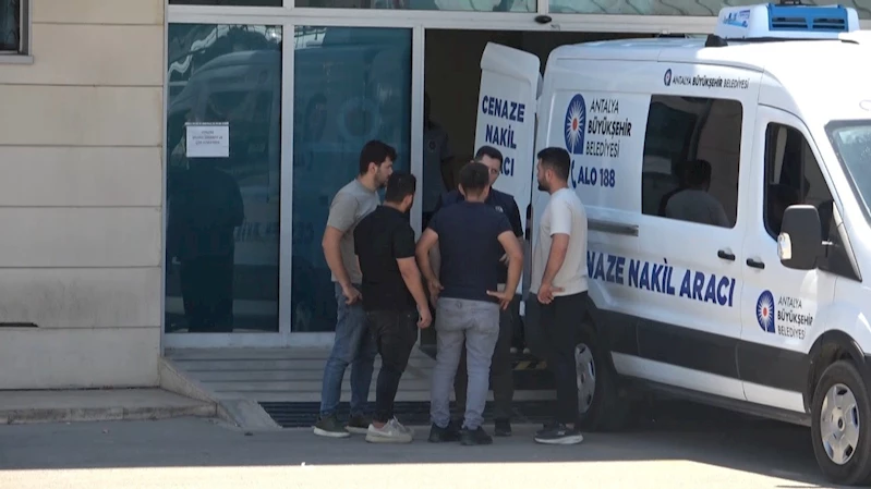 Ağabeyi tarafından 14 bıçak darbesi ile öldürülen genç kızın cenazesi teslim alındı
