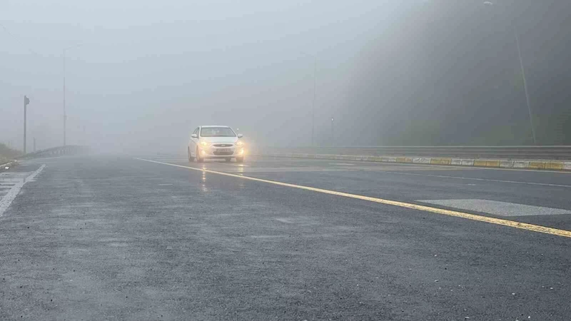 Bolu Dağı’nda sis etkili oluyor: Görüş mesafesi 25 metre
