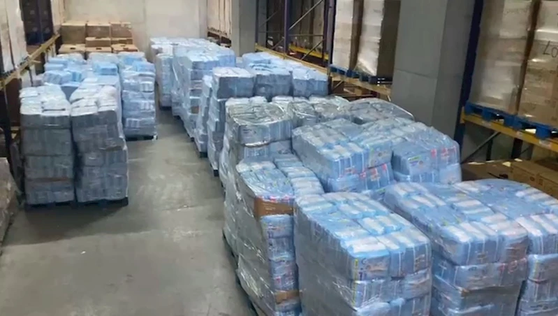 Rusya’ya satılan bebek bezleri Beylikdüzü’nde bulundu: 55 bin dolar değerinde bezleri çalan nakliyeci yakalandı
