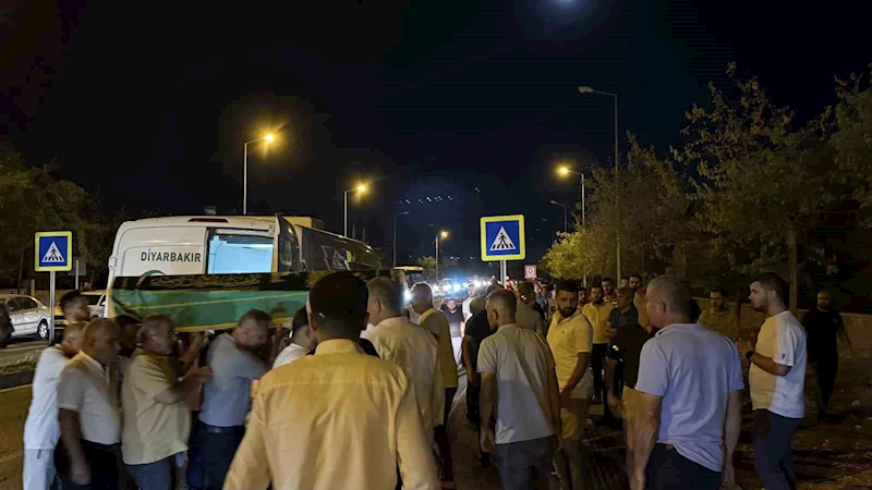 112 personeli, kanalda boğulan oğlunu son yolculuğuna uğurladı
