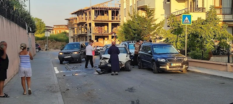 Sakarya’da eşine sinirlenen kadın cip ile dehşet saçtı
