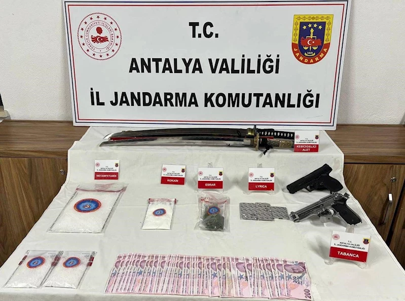 Jandarmadan uyuşturucu operasyonu
