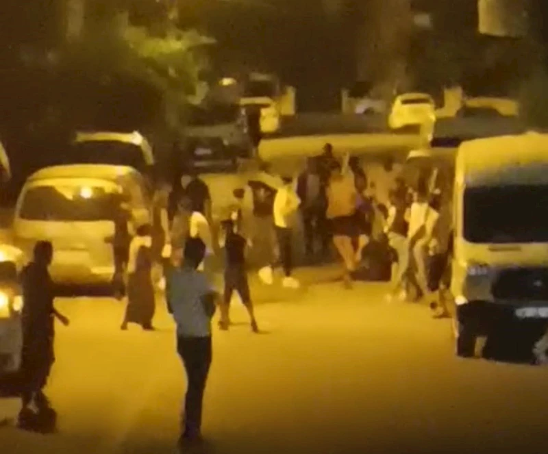 Kılıç ve demir sopalı kavga: 7 gözaltı
