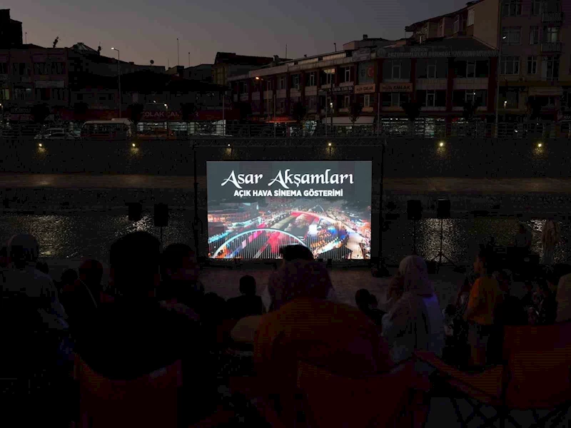 Asar akşamlarında ödüllü film gösterimi

