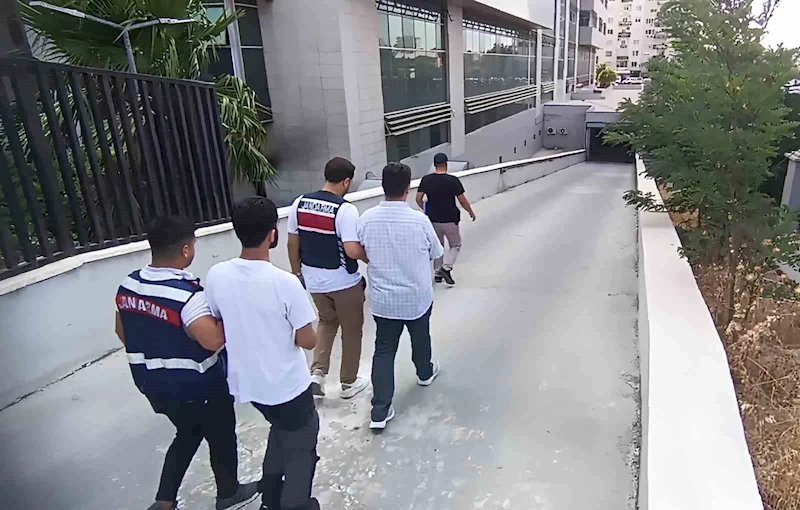 Mersin’de DEAŞ’a finans sağlayan şüphelilere operasyon: 2 gözaltı
