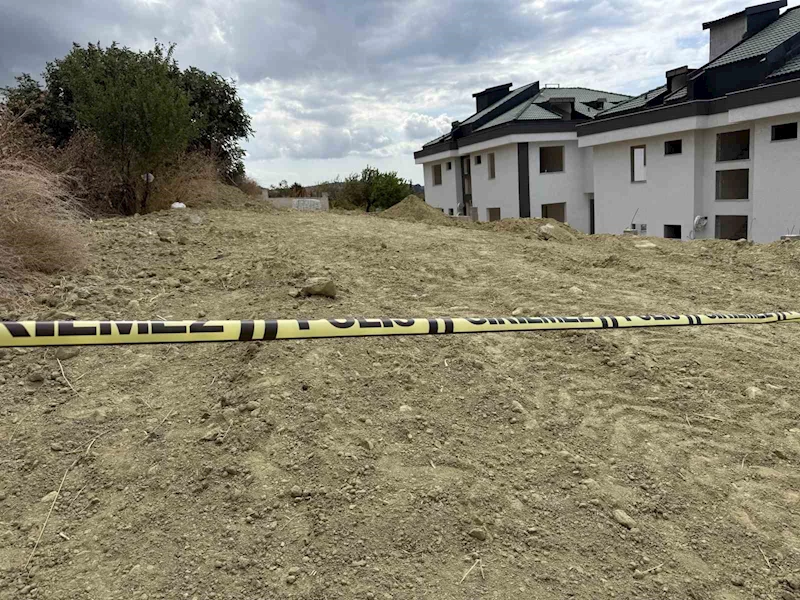 Büyükçekmece’de villa bahçesine gömülü ceset bulundu
