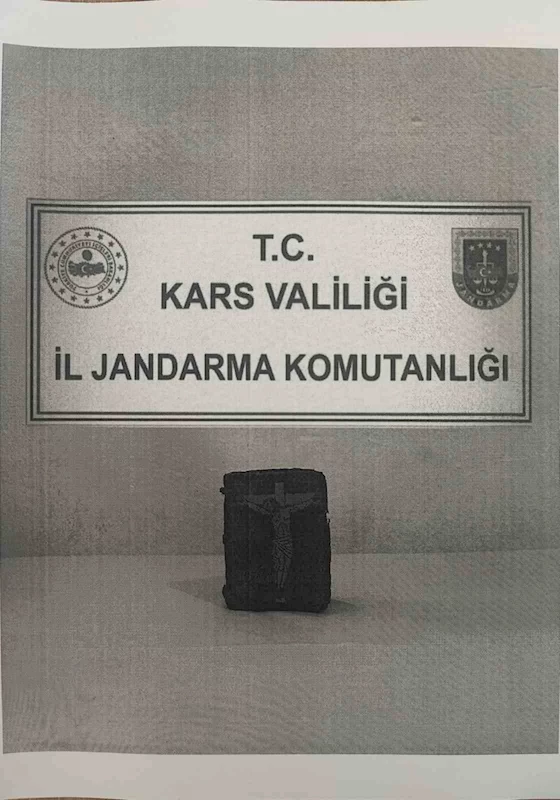 Kars’ta tarihi eseri jandarmaya satmaya çalışan 1 kişi suçüstü yakalandı

