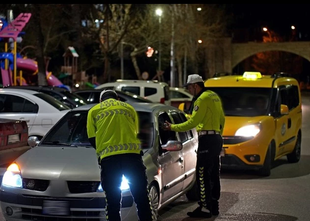 Modifiye ve abartı egzoz denetiminde 42 sürücüye ceza, 10 araç trafikten men
