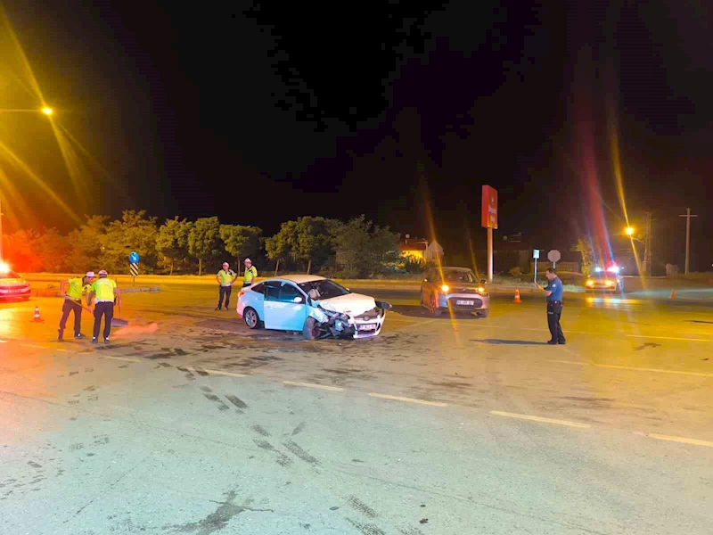 Muş’ta iki otomobil çarpıştı: 4 yaralı
