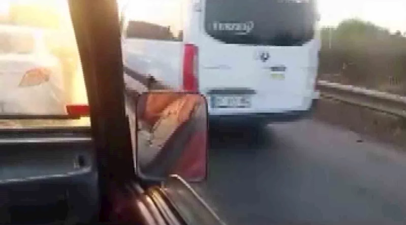 Emniyet şeridini kullanan sürücülere videolu tepki

