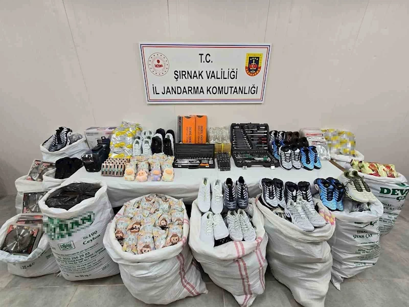 Jandarmadan baskın; 36 kişiye gözaltı, 6 milyon değerinde kaçak malzeme ele geçirildi
