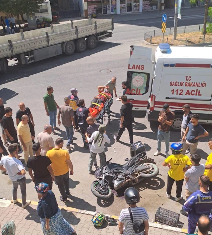 Iğdır’da tır motosiklete çarptı: 1 yaralı
