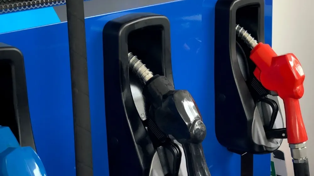 Benzine 1 lira 22 kuruşluk zam yolda!