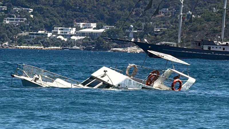 Torba koyunda ahşap tekne battı
