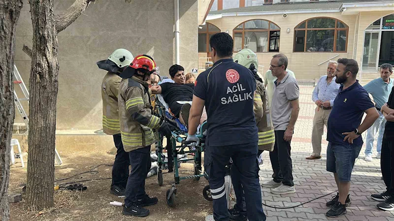 Ataşehir’de bir çocuk, koluna saplanan demirle hastaneye kaldırıldı
