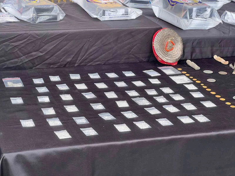 Kapalıçarşı’da kaçak pırlanta operasyonunda gözaltı sayısı 43’e yükseldi
