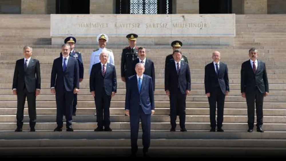 Cumhurbaşkanı Erdoğan başkanlığındaki YAŞ üyeleri Anıtkabir