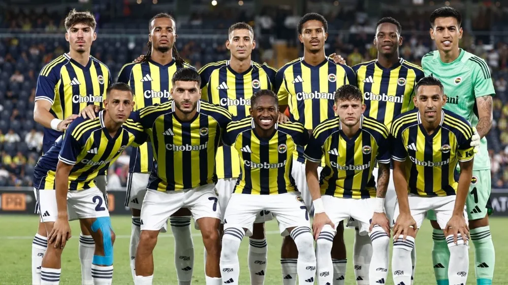 Fenerbahçe, Devler Ligi bileti için Feyenoord deplasmanında 