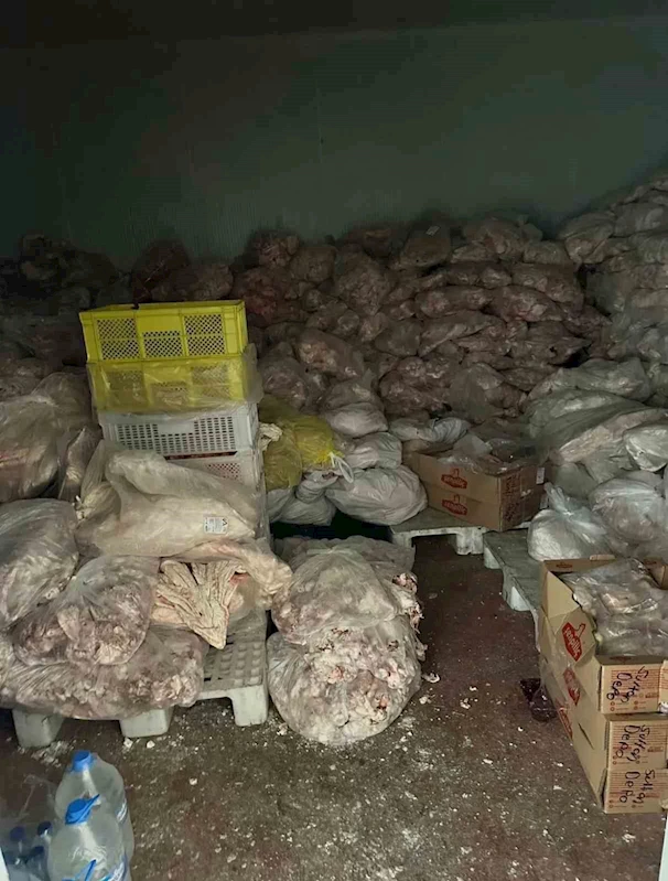 Gıda deposunda ele geçirildi, 210 bin TL ceza kesildi
