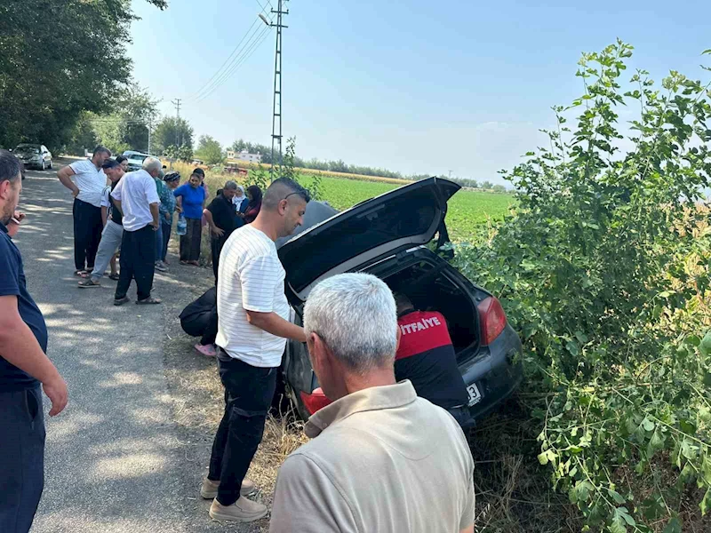 Osmaniye’de otomobil şarampole devrildi: 4 yaralı
