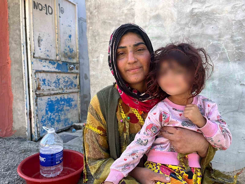 Herkesin gözü önünde dayak yiyen kadından şaşırtan sözler
