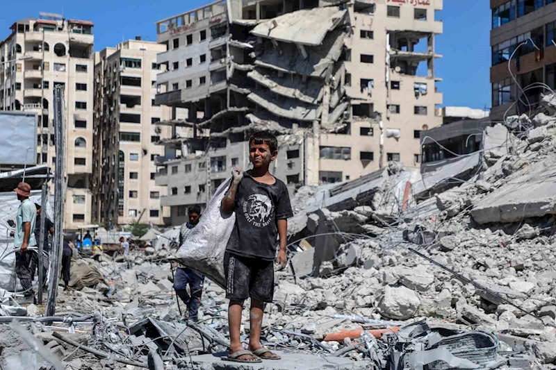 Gazze’de can kaybı 64 bin 718’e yükseldi
