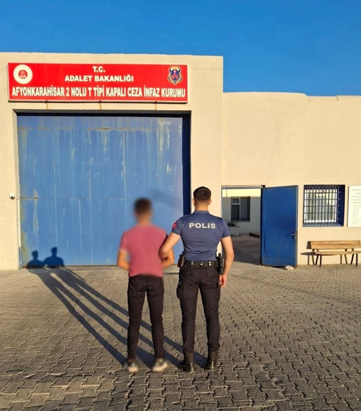 İki yıl hapis cezasıyla aranan şahıs yakalandı

