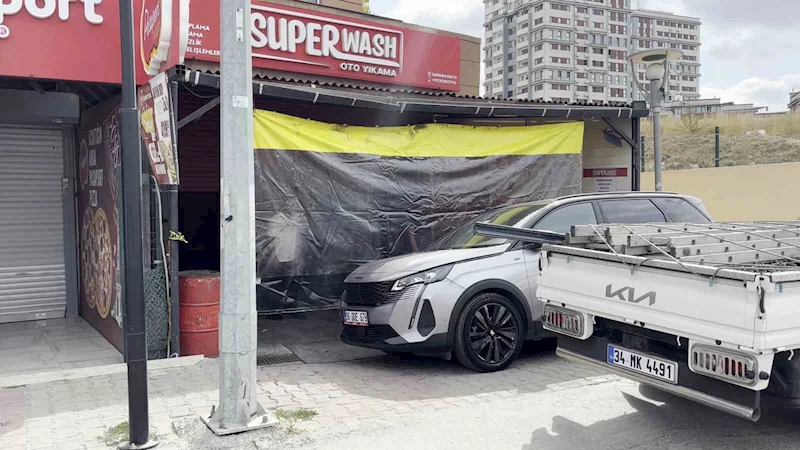 Başakşehir’de oto yıkama dükkanında yangın faciası: 1 ölü, 3 ağır yaralı
