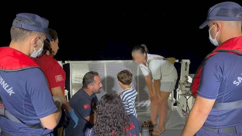 Gezi teknesinde yaralanan çocuk için tıbbi tahliye
