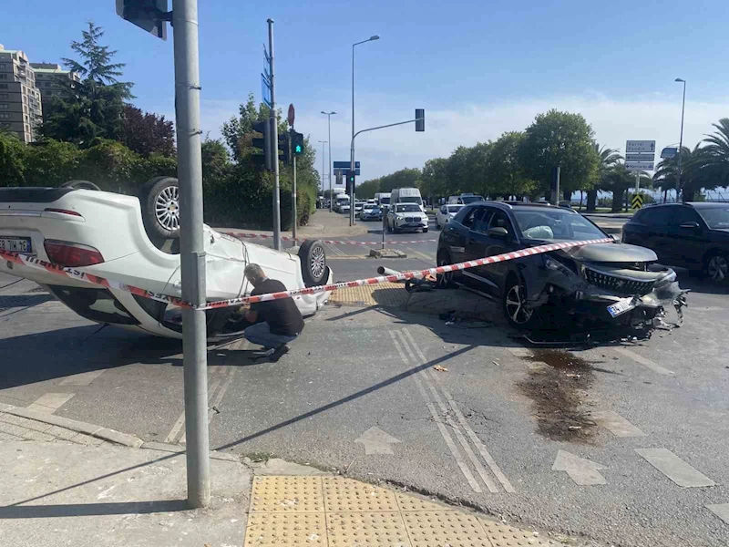 Kartal’da araç takla attı, 4 kişi yaralandı
