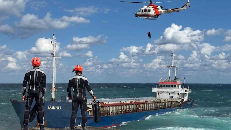 Kocaeli’de nefes kesen operasyon: Helikopterle kurtarılıyorlar
