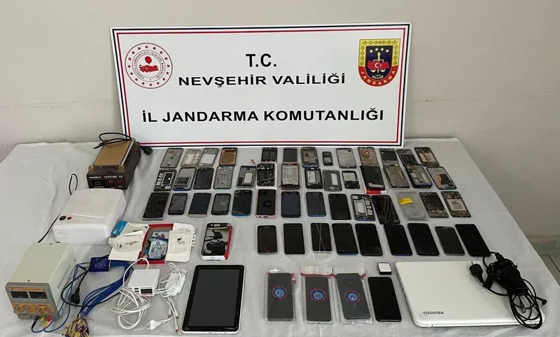 Nevşehir’de kaçak telefon operasyonu: 2 gözaltı

