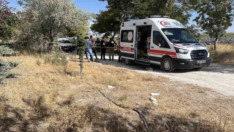 Konya’da bir genç yol kenarında ölü bulundu
