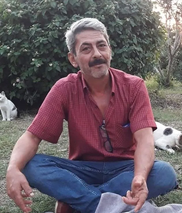 Evinin önünde kalp krizi geçiren adam hayatını kaybetti

